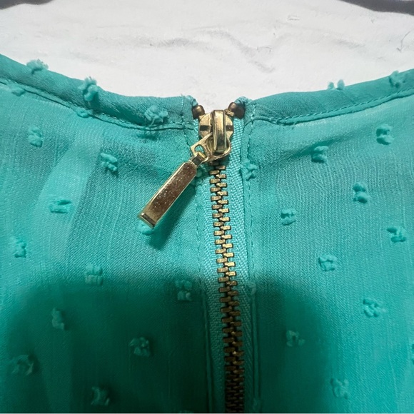 NWT Elle Green Ruffled Peplum Tank Top Zipper Back Flowy Sheer Feminine Vacation - Picture 5 of 5